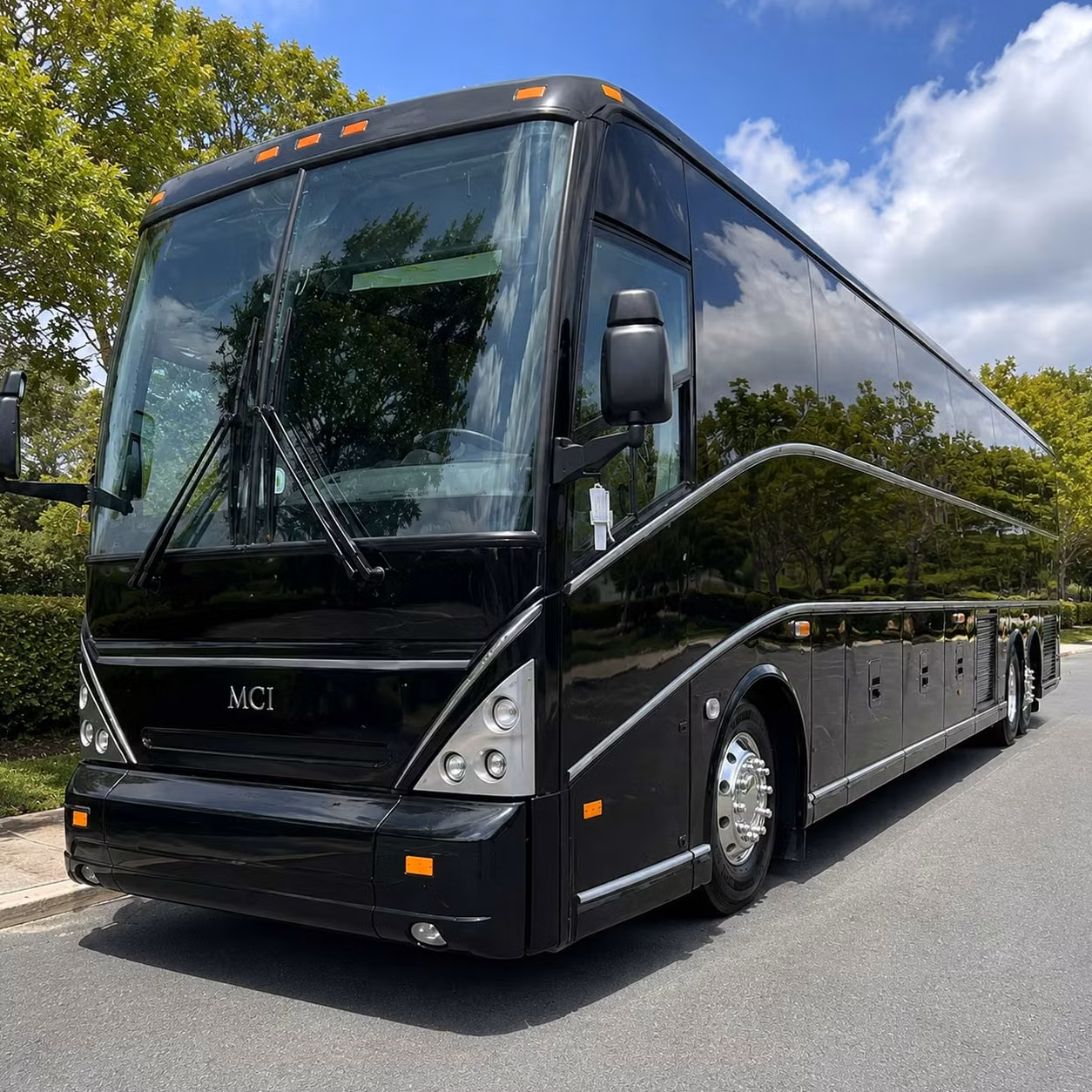 construction site shuttles and industrial transportation in rutherford county