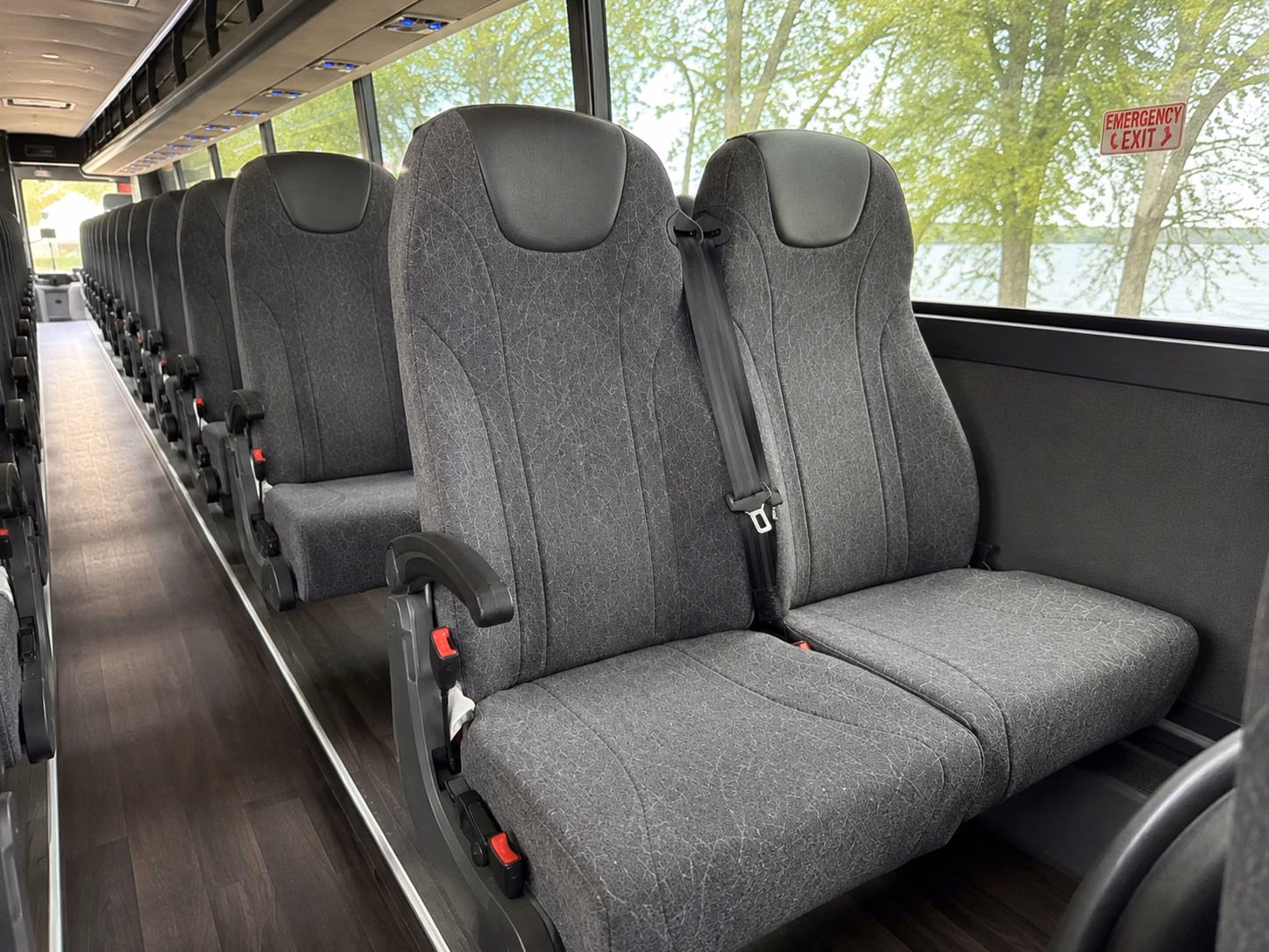 how where and when you re traveling affects charter bus rates in murfreesboro