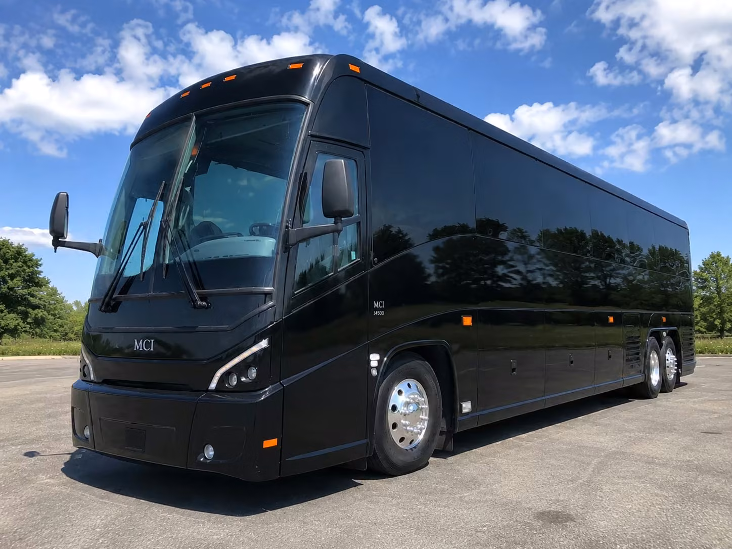 minibus rentals for murfreesboro students visiting the tennessee civil war museum