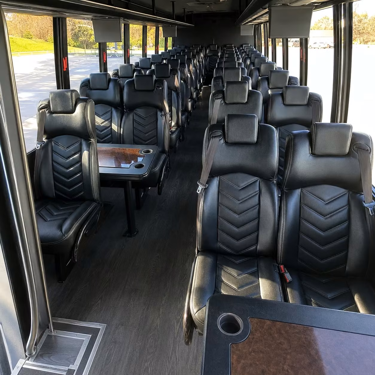 murfreesboro 35 passenger minibus rental